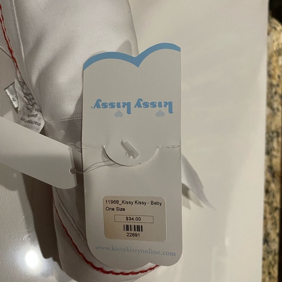 Kissy kissy Christmas baby blanket NWT - Picture 2 of 4